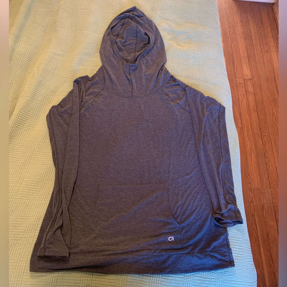 GapFit Workout Hooded Shirt